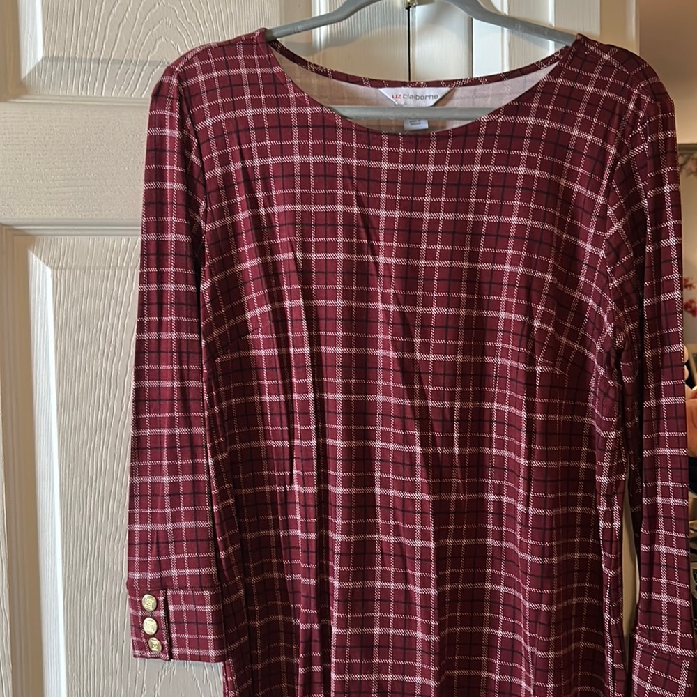 Liz Claiborne top never worn plaid black and maroon